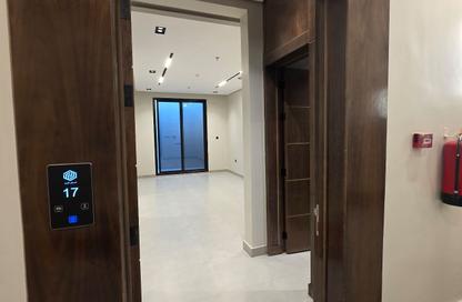 Apartment - 4 Bedrooms - 3 Bathrooms for sale in Al Munisiyah - Riyadh - Ar Riyadh