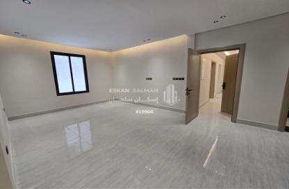 Apartment - 5 Bedrooms - 3 Bathrooms for sale in As Sawari - Al Khubar - Eastern Apartment - 5 Bedrooms - 3 Bathrooms for sale in As Sawari - Al Khubar - Eastern