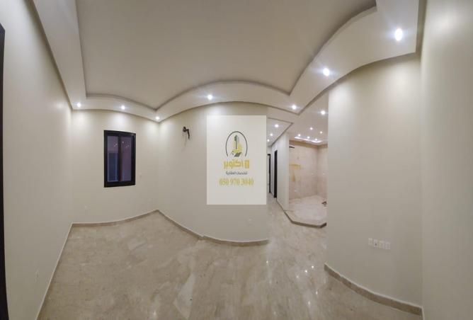 258589 - Property Image 3