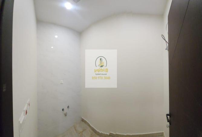 258589 - Property Image 2