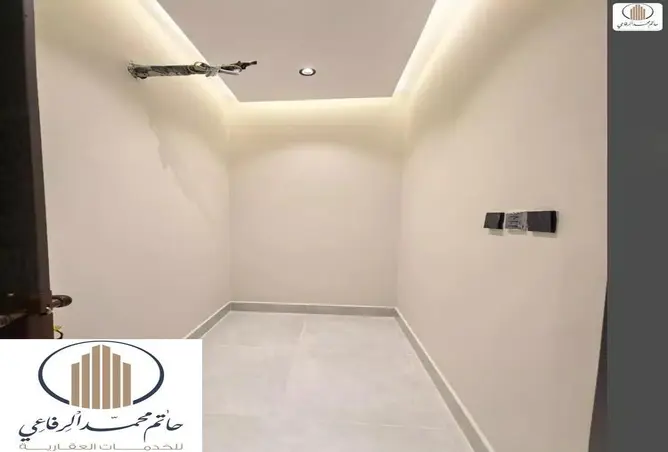 52345967 - Property Image 3