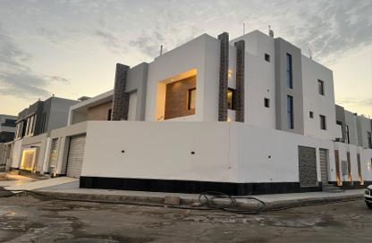 Villa - 7 Bedrooms - 5 Bathrooms for rent in Al Buhirat - Jeddah - Makkah Al Mukarramah