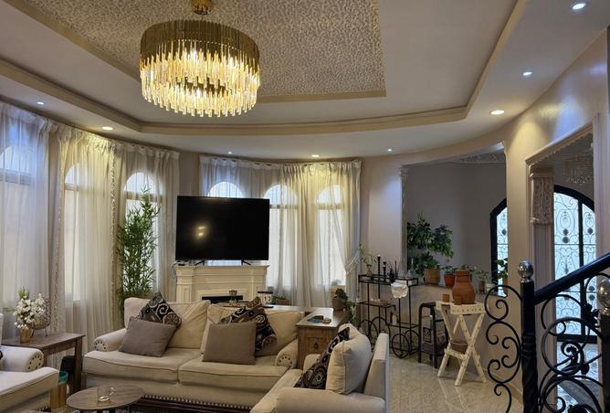 258808 - Property Image 2