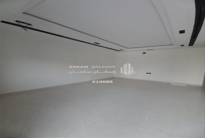 2PKYksYxog4 - Property Image 3