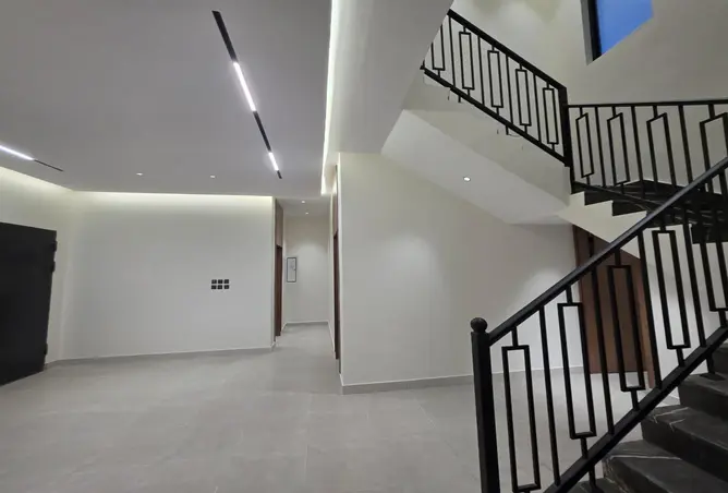 51698869 - صورة العقار 2