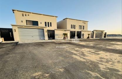 Villa - 7+ Bedrooms - 6 Bathrooms for sale in العزيزية - Al Jubail - Eastern
