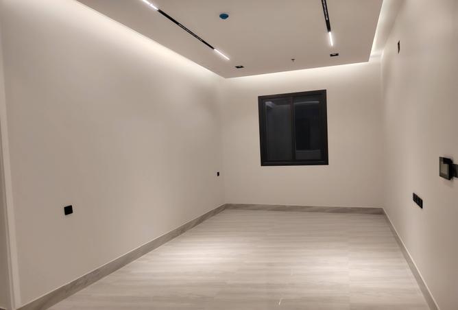 258420 - Property Image 2