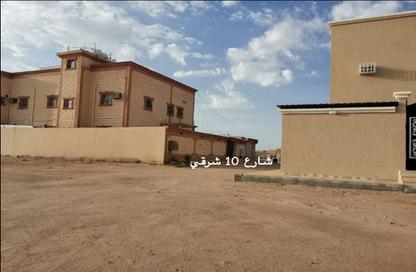 فيلا - 8 غرف نوم - 3 حمامات للبيع في الهداية - القيصومة - الشرقية