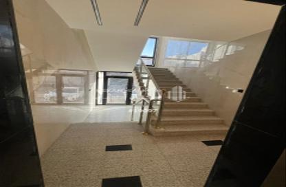 Full Floor - 4 Bedrooms - 3 Bathrooms for sale in Shuran - Al Madinah Al Munawwarah - Al Madinah Al Munawwarah