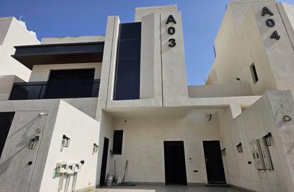 Full Floor - 5 Bedrooms - 4 Bathrooms for sale in Qurtubah - Riyadh - Ar Riyadh