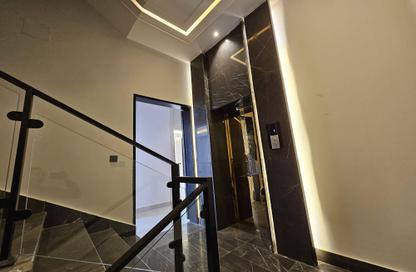 Full Floor - 5 Bedrooms - 4 Bathrooms for sale in Qurtubah - Riyadh - Ar Riyadh