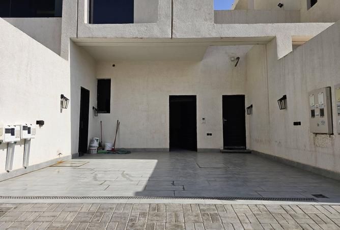 51163700 - Property Image 2