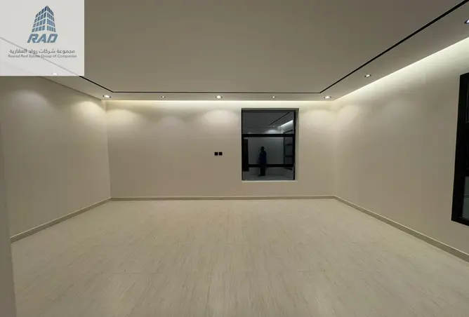 52168429 - Property Image 2