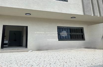 Apartment - 5 Bedrooms - 3 Bathrooms for sale in Ohod - Ad Dammam - Eastern Apartment - 5 Bedrooms - 3 Bathrooms for sale in Ohod - Ad Dammam - Eastern