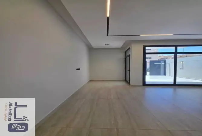 52311065 - Property Image 2