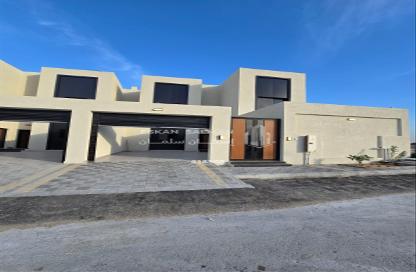 Villa - 7+ Bedrooms - 6 Bathrooms for sale in Al Amwaj - Al Khubar - Eastern