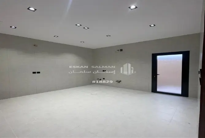 51004589 - Property Image 3