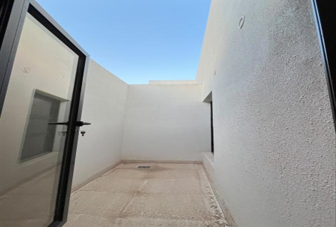 51940370 - Property Image 3