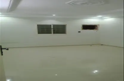 شقة - 3 غرف نوم - 2 حمامات للايجار في الخليج - الرياض - الرياض