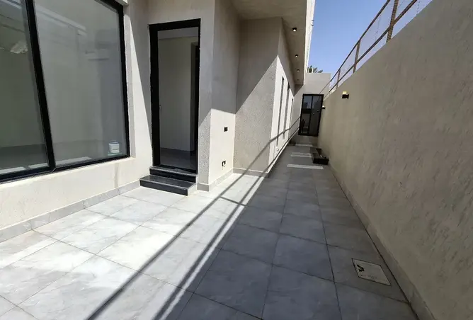 52273894 - Property Image 3
