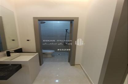 شقة - 6 غرف نوم - 5 حمامات للبيع في بدر - الرياض - الرياض