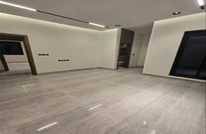 Full Floor - 5 Bedrooms - 2 Bathrooms for sale in Ar Rimal - Riyadh - Ar Riyadh