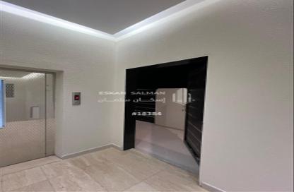 Apartment - 7 Bedrooms - 4 Bathrooms for sale in الأمير عبدالله - Bishah - Asir Apartment - 7 Bedrooms - 4 Bathrooms for sale in الأمير عبدالله - Bishah - Asir