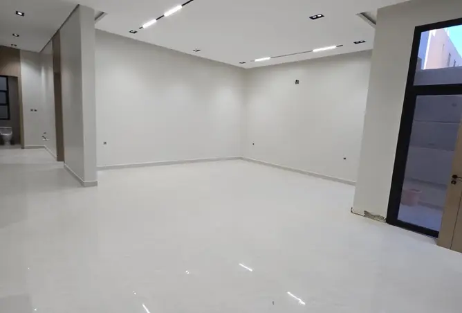 52233267 - Property Image 2