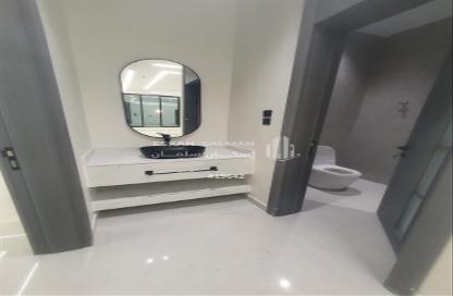 Villa - 7+ Bedrooms - 6 Bathrooms for sale in Ohod - Ad Dammam - Eastern Villa - 7+ Bedrooms - 6 Bathrooms for sale in Ohod - Ad Dammam - Eastern