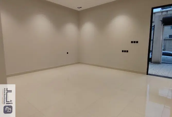 52348210 - Property Image 2