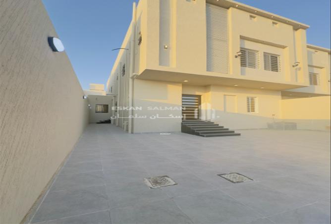 52019280 - Property Image 2