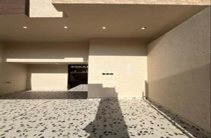 Apartment - 5 Bedrooms - 4 Bathrooms for sale in Badr - Riyadh - Ar Riyadh Apartment - 5 Bedrooms - 4 Bathrooms for sale in Badr - Riyadh - Ar Riyadh