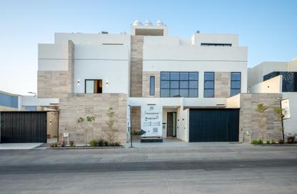Full Floor - 3 Bedrooms - 2 Bathrooms for sale in Al Masif - Riyadh - Ar Riyadh
