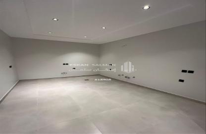 Apartment - 5 Bedrooms - 4 Bathrooms for sale in Ar Rawdah - Ad Dammam - Eastern
