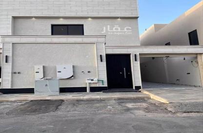 Full Floor - 4 Bedrooms - 4 Bathrooms for sale in Al Farouk - Riyadh - Ar Riyadh
