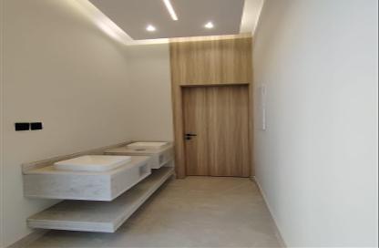 Full Floor - 5 Bedrooms - 5 Bathrooms for sale in Al Janadriyah - Riyadh - Ar Riyadh Full Floor - 5 Bedrooms - 5 Bathrooms for sale in Al Janadriyah - Riyadh - Ar Riyadh