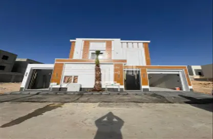 شقة - 5 غرف نوم - 3 حمامات للبيع في الجنادرية - الرياض - الرياض