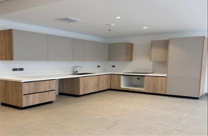Apartment - 3 Bedrooms - 3 Bathrooms for rent in Al Hizam Adh Dhahabi - Al Khubar - Eastern