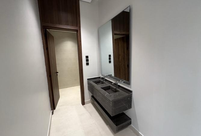 51813645 - Property Image 3