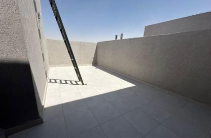 Full Floor - 4 Bedrooms - 4 Bathrooms for sale in Al Janadriyah - Riyadh - Ar Riyadh Full Floor - 4 Bedrooms - 4 Bathrooms for sale in Al Janadriyah - Riyadh - Ar Riyadh