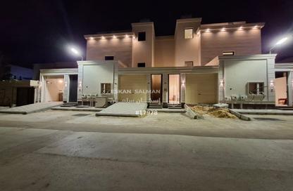 Full Floor - 7 Bedrooms - 4 Bathrooms for sale in Badr - Riyadh - Ar Riyadh
