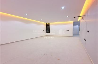 Apartment - 5 Bedrooms - 4 Bathrooms for sale in Hajar Al Khamis - Al Ahsa - Eastern Apartment - 5 Bedrooms - 4 Bathrooms for sale in Hajar Al Khamis - Al Ahsa - Eastern