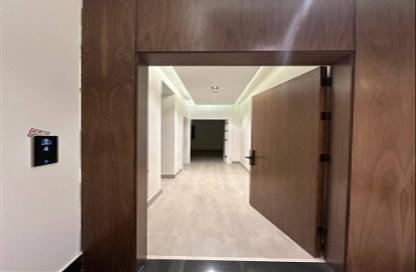 Apartment - 4 Bedrooms - 3 Bathrooms for sale in Al Yarmuk - Riyadh - Ar Riyadh