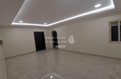 Apartment - 5 Bedrooms - 3 Bathrooms for sale in Hajr - Ad Dammam - Eastern Apartment - 5 Bedrooms - 3 Bathrooms for sale in Hajr - Ad Dammam - Eastern