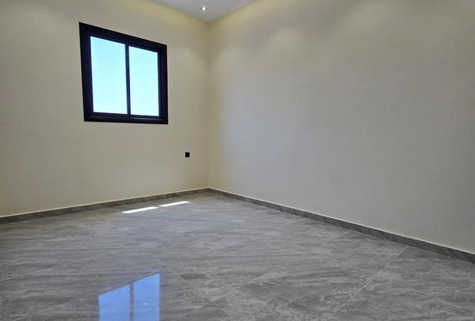 52053915 - Property Image 3