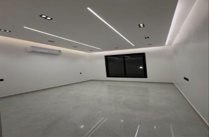 Apartment - 4 Bedrooms - 4 Bathrooms for sale in Al Qadisiyah - Riyadh - Ar Riyadh