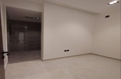 طابق كامل - 5 غرف نوم - 4 حمامات للبيع في المونسية - الرياض - الرياض