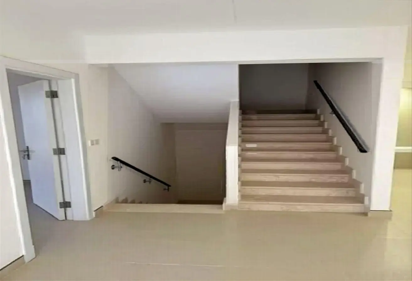 51493200 - Property Main Image