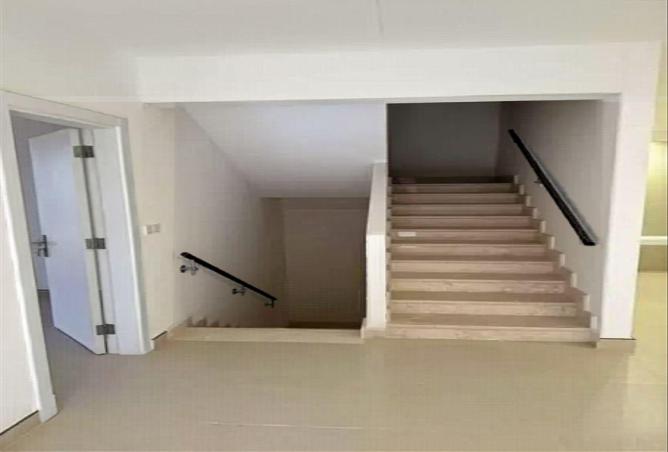 51493200 - Property Main Image