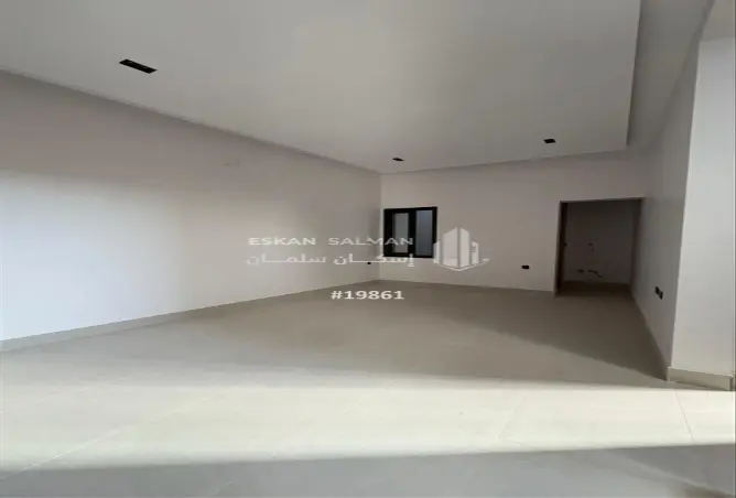 51861168 - Property Image 2